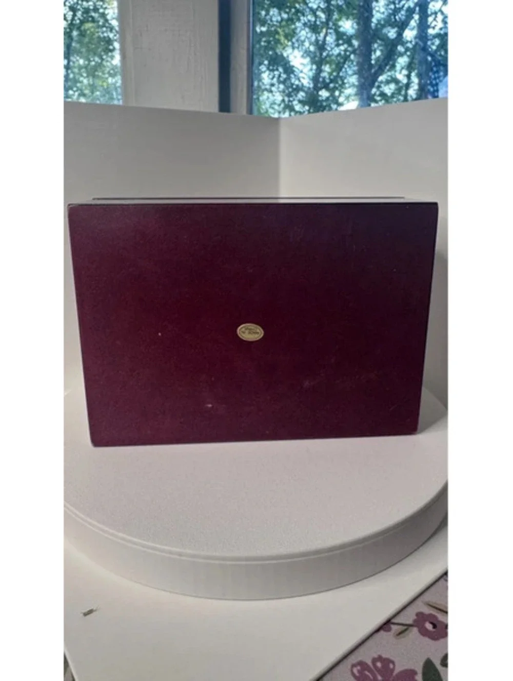 Jewelry box